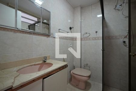 Banheiro de apartamento para alugar com 1 quarto, 51m² em Vila Mariana, São Paulo