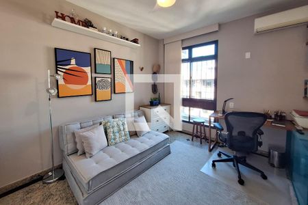 Quarto 1 de apartamento à venda com 4 quartos, 200m² em Ingá, Niterói