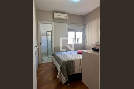 Quarto de casa à venda com 3 quartos, 314m² em Vila Romero, São Paulo