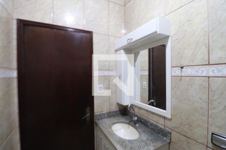 Banheiro social  de casa para alugar com 3 quartos, 130m² em Ipiranga, Ribeirão Preto