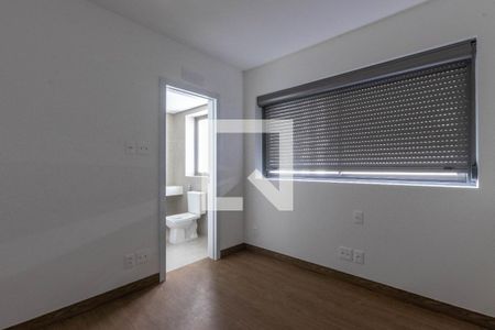 Sala de apartamento à venda com 2 quartos, 80m² em Funcionários, Belo Horizonte