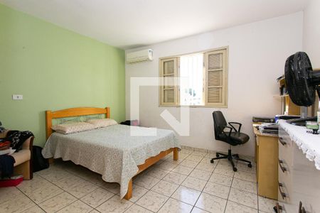 Casa 1 - Quarto 1 de casa à venda com 7 quartos, 441m² em Vila Nova Savoia, São Paulo