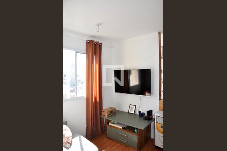 Detalhe - Sala e Sala de Jantar de apartamento para alugar com 2 quartos, 40m² em Vila Nina, São Paulo
