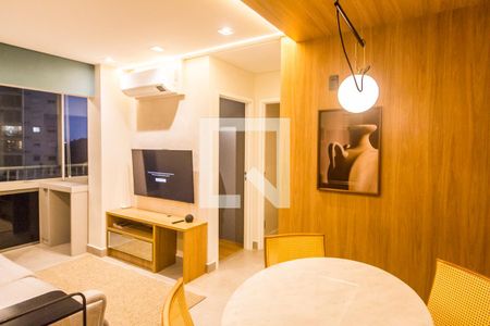 Sala  de apartamento para alugar com 2 quartos, 53m² em Alphaville Empresarial, Barueri