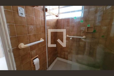 Banheiro de casa para alugar com 1 quarto, 53m² em Jardim Odete, Itaquaquecetuba