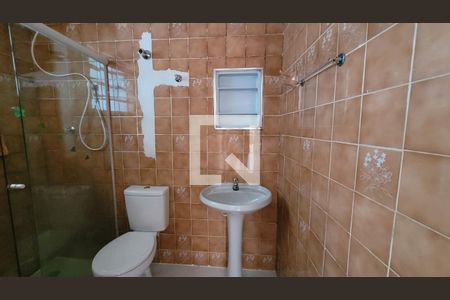 Banheiro de casa para alugar com 1 quarto, 53m² em Jardim Odete, Itaquaquecetuba