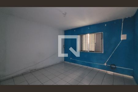 Quarto de casa para alugar com 1 quarto, 53m² em Jardim Odete, Itaquaquecetuba