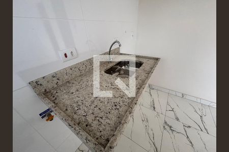 Cozinha de apartamento para alugar com 1 quarto, 35m² em Vila Ré, São Paulo