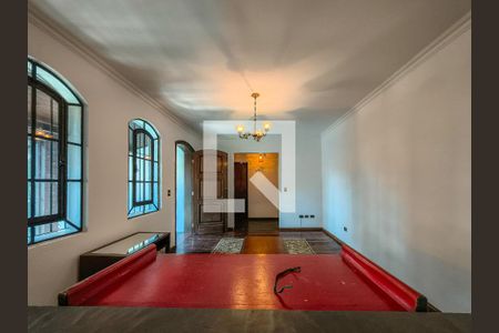 Sala de casa à venda com 3 quartos, 300m² em Jardim Sertaozinho, São Paulo