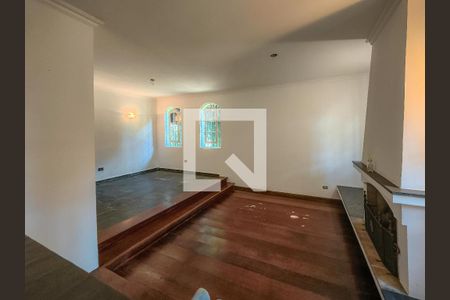 Sala 2 de casa à venda com 3 quartos, 300m² em Jardim Sertaozinho, São Paulo