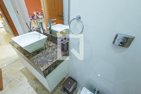 lavabo de casa à venda com 3 quartos, 388m² em Alípio de Melo, Belo Horizonte
