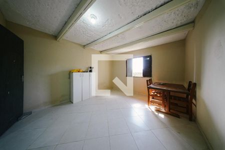 Quarto 2 de casa para alugar com 2 quartos, 80m² em Vila Rio Branco, São Paulo