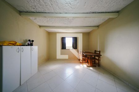 Quarto 2 de casa para alugar com 2 quartos, 80m² em Vila Rio Branco, São Paulo