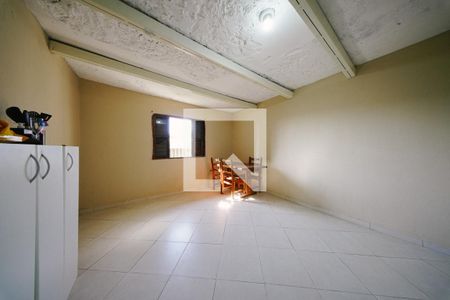 Quarto 2 de casa para alugar com 2 quartos, 80m² em Vila Rio Branco, São Paulo