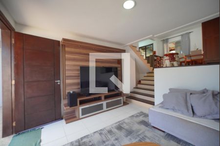Sala de casa para alugar com 3 quartos, 133m² em Campeche Central, Florianópolis