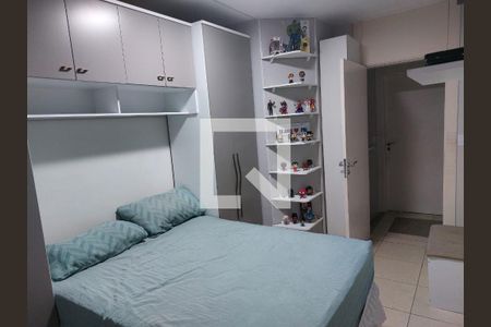 Quarto de casa de condomínio à venda com 2 quartos, 70m² em Vila Marari, São Paulo