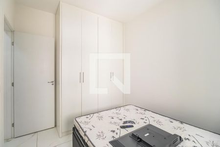 Quarto 2 de apartamento para alugar com 2 quartos, 52m² em Alphaville Empresarial, Barueri