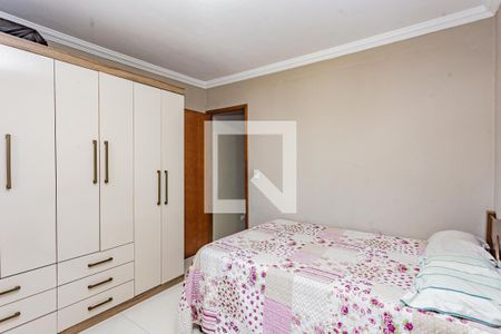 Quarto 1 de casa para alugar com 3 quartos, 100m² em Parque Bristol, São Paulo