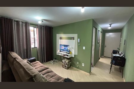Sala de apartamento para alugar com 2 quartos, 43m² em Jardim Alzira Franco, Santo André