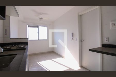 Sala/Cozinha de apartamento à venda com 1 quarto, 28m² em Jardim Planalto, São Paulo