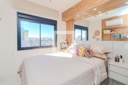 Quarto de apartamento à venda com 1 quarto, 45m² em Azenha, Porto Alegre