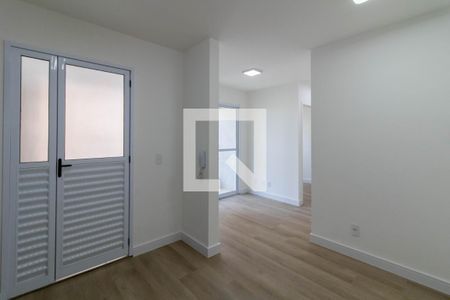 Sala de apartamento para alugar com 2 quartos, 44m² em Picanço, Guarulhos