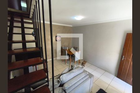 Sala de casa de condomínio para alugar com 2 quartos, 100m² em Céu Azul, Belo Horizonte