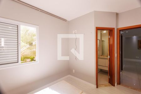 Suíte de apartamento para alugar com 2 quartos, 78m² em Jardim Bela Vista, Taubaté