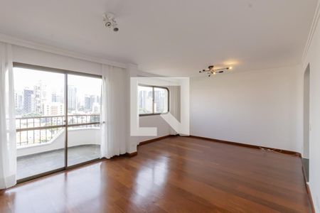 Sala de apartamento para alugar com 4 quartos, 200m² em Chácara Itaim, São Paulo