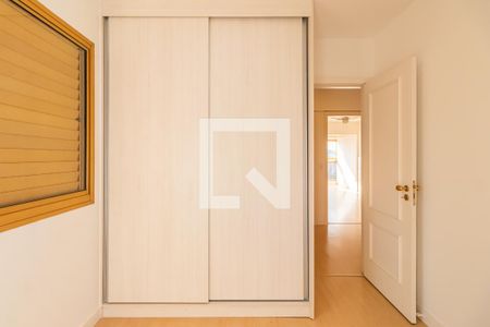 Quarto 1 de apartamento à venda com 3 quartos, 107m² em Alphaville Industrial, Barueri