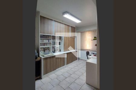 Casa à venda com 3 quartos, 250m² em Jardim Las Vegas, Santo André