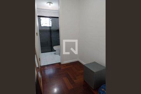 Casa à venda com 4 quartos, 200m² em Jardim Las Vegas, São Bernardo do Campo