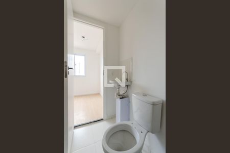 Banheiro de kitnet/studio para alugar com 1 quarto, 17m² em Freguesia do Ó, São Paulo