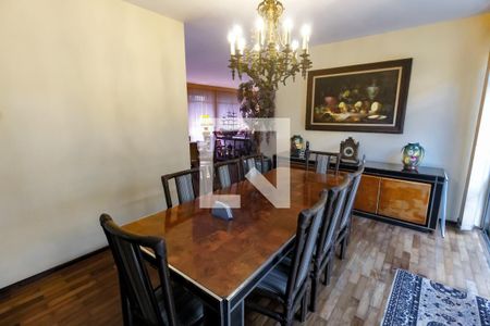 Sala 2 de casa para alugar com 4 quartos, 420m² em Vila Inah, São Paulo