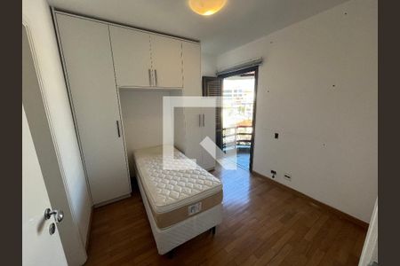 Quarto de apartamento para alugar com 4 quartos, 139m² em Vila Sonia, São Paulo