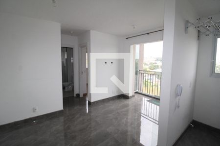 Sala / Cozinha de apartamento para alugar com 2 quartos, 48m² em Loteamento City Jaragua, São Paulo