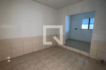 Quarto de casa para alugar com 2 quartos, 70m² em Parque Guararapes, Duque de Caxias