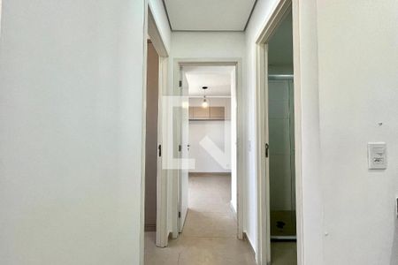 Corredor de apartamento para alugar com 2 quartos, 55m² em Vila Paulista, São Paulo