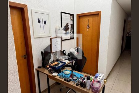 Casa à venda com 3 quartos, 109m² em Ana Lúcia, Belo Horizonte