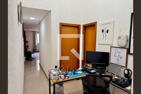 Casa à venda com 3 quartos, 109m² em Ana Lúcia, Belo Horizonte