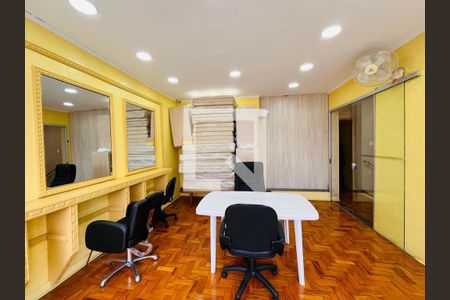 Quarto de casa à venda com 4 quartos, 410m² em Penha de França, São Paulo
