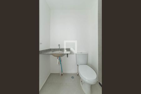 Banheiro Social de apartamento para alugar com 2 quartos, 44m² em Santo Amaro, São Paulo
