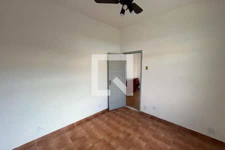 Quarto 1 de casa para alugar com 2 quartos, 80m² em Ramos, Rio de Janeiro