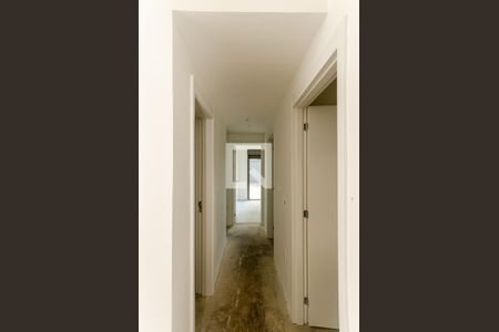 Corredor de apartamento para alugar com 4 quartos, 242m² em City América, São Paulo