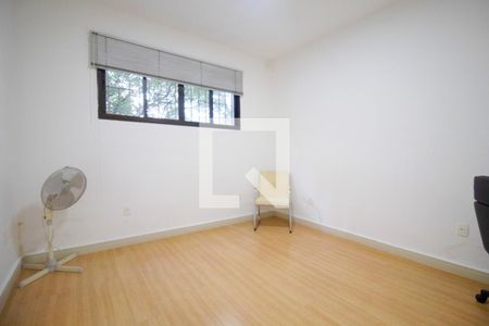 Quarto de casa para alugar com 3 quartos, 160m² em Pinheiros, São Paulo