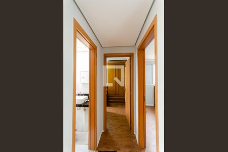 Corredor de apartamento para alugar com 2 quartos, 43m² em Jardim Iris, São Paulo