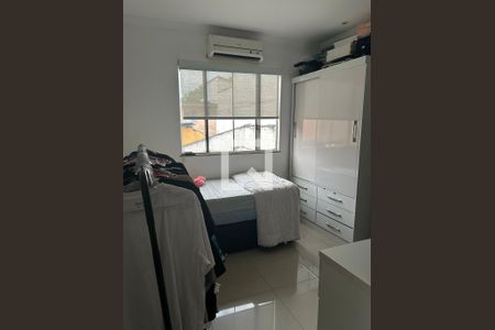 Quarto de casa à venda com 3 quartos, 120m² em Irajá, Rio de Janeiro