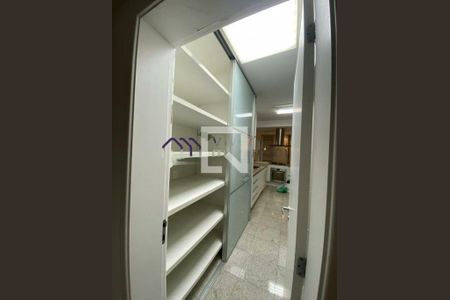 Apartamento para alugar com 4 quartos, 220m² em Vila Andrade, São Paulo