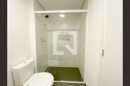 Banheiro Suíte 1 de apartamento à venda com 2 quartos, 59m² em Vila Ipojuca, São Paulo