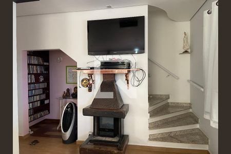Sala de casa à venda com 4 quartos, 240m² em Vila Gomes, São Paulo